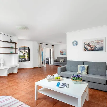 Mercedes By فيلة كالا ان فوركات