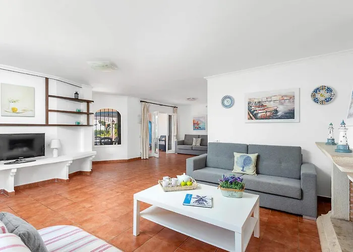 Mercedes By וילה קאלה אן פורקאט